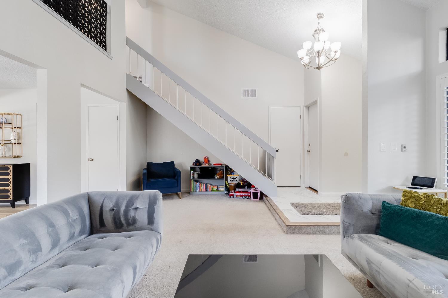 Detail Gallery Image 18 of 76 For 877 Rose Dr, Benicia,  CA 94510 - 4 Beds | 3 Baths