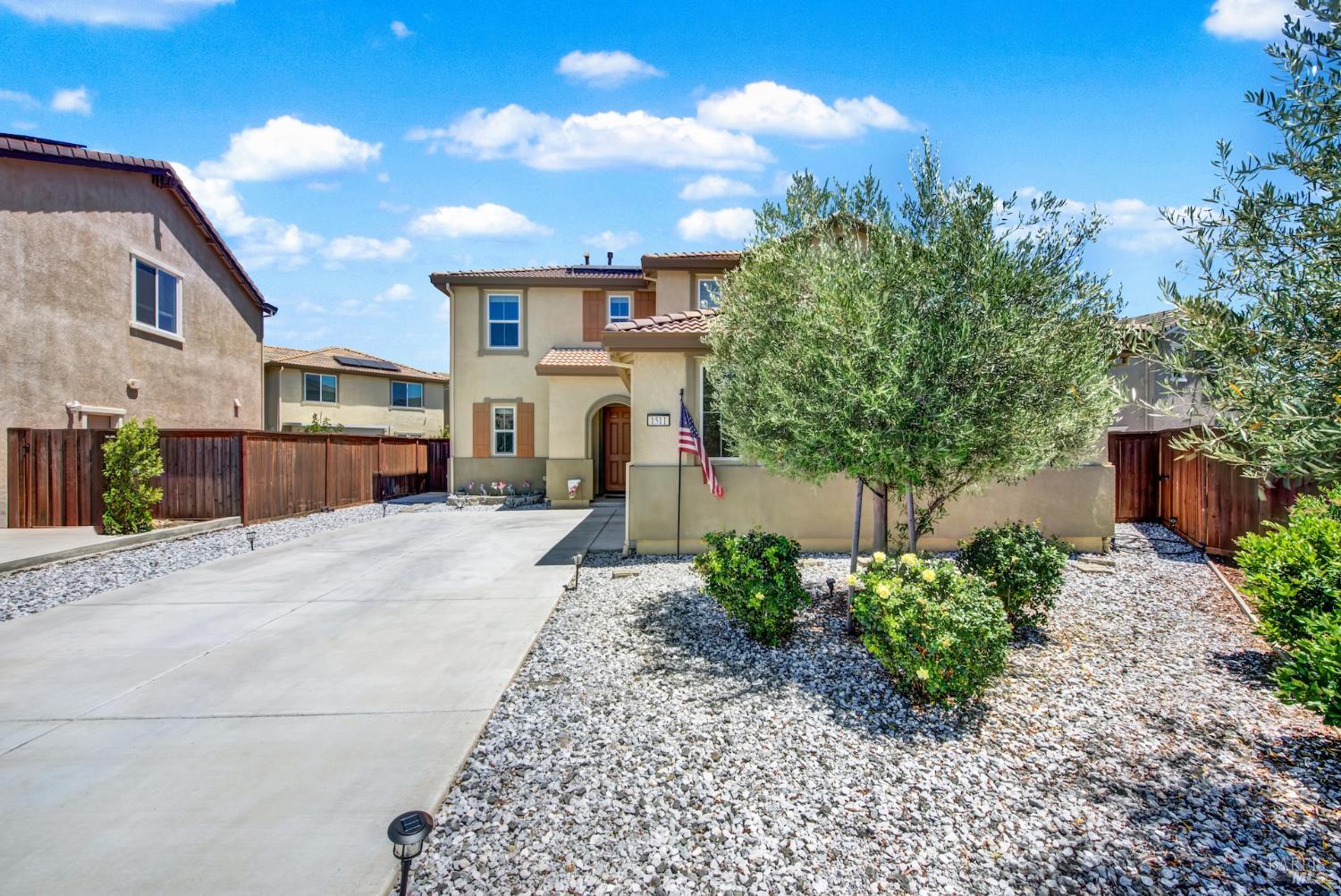 Detail Gallery Image 12 of 55 For 1511 Snowdrop Ct, Fairfield,  CA 94533 - 4 Beds | 2/1 Baths