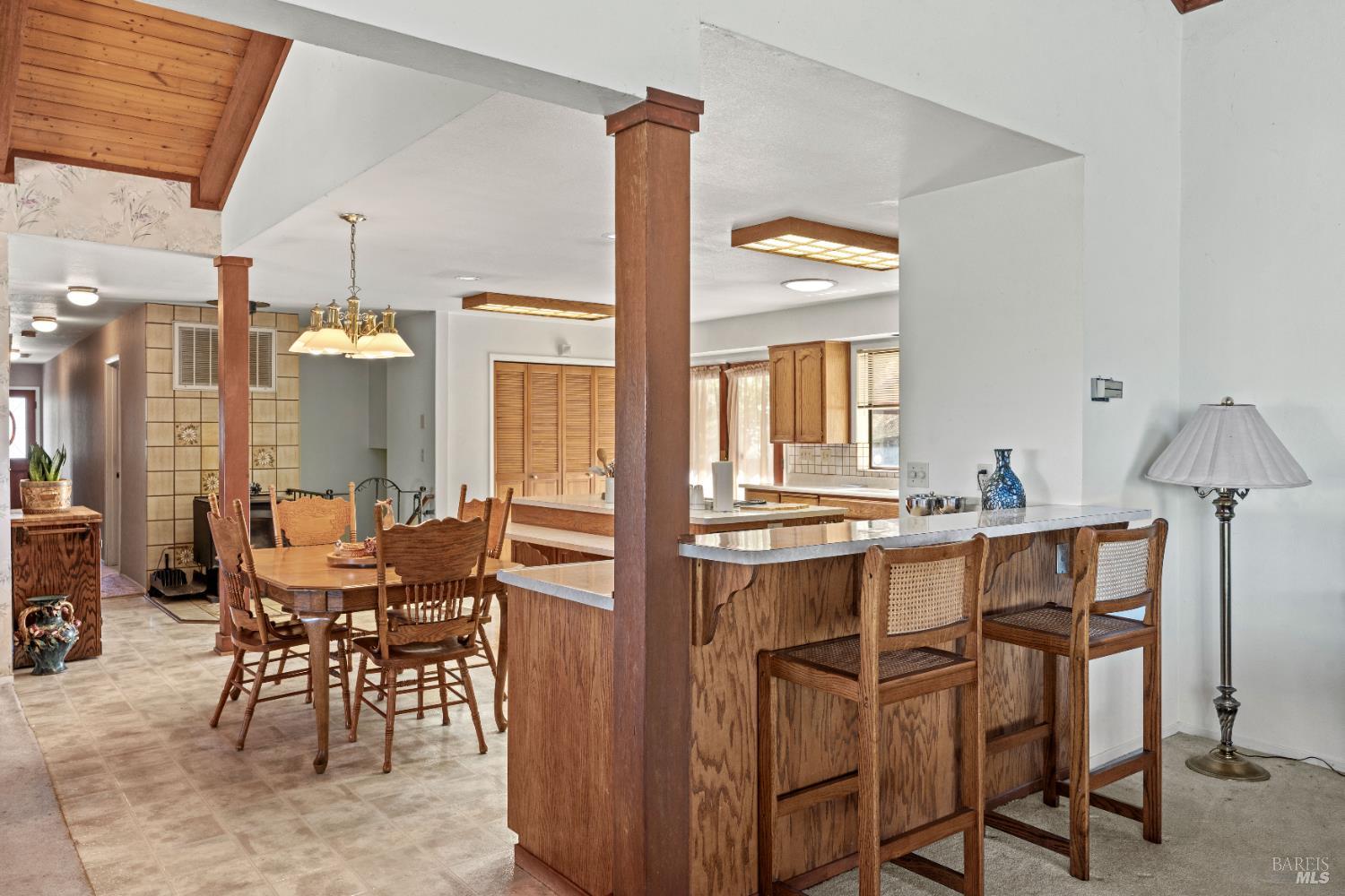 Detail Gallery Image 14 of 35 For 3300 Mill Creek Rd, Ukiah,  CA 95482 - 3 Beds | 2 Baths