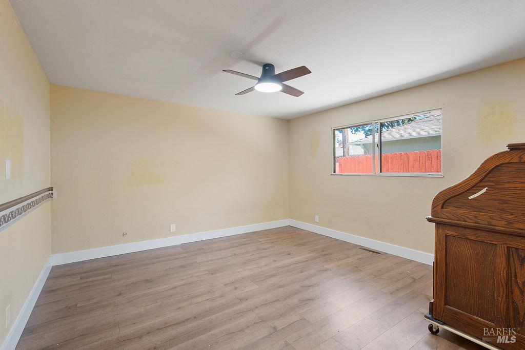 Detail Gallery Image 17 of 44 For 1314 Eastwood St, Vallejo,  CA 94591 - 3 Beds | 2 Baths