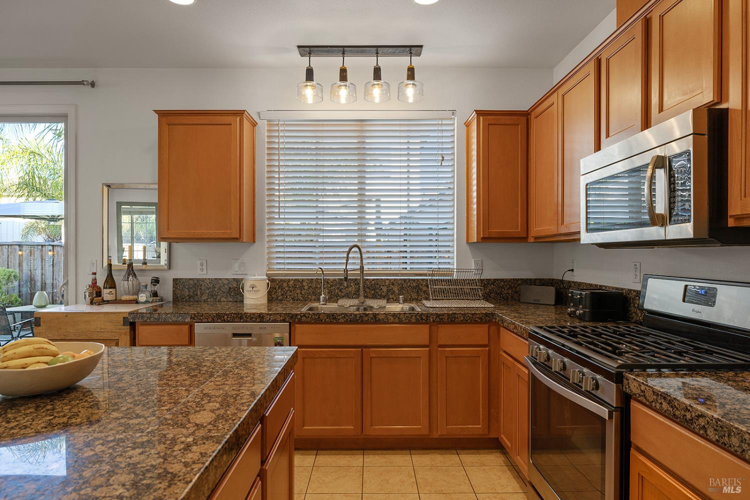Detail Gallery Image 13 of 74 For 2350 Andre Ln, Santa Rosa,  CA 95403 - 4 Beds | 2/1 Baths