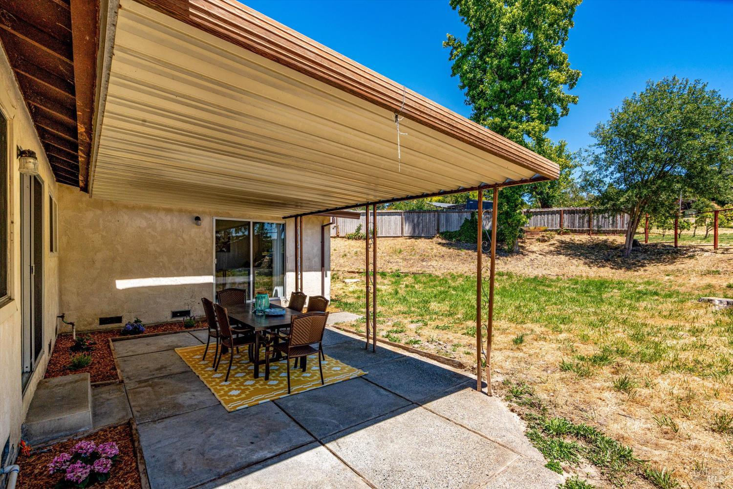 Detail Gallery Image 38 of 57 For 207 May Ct, Sebastopol,  CA 95472 - 4 Beds | 2 Baths