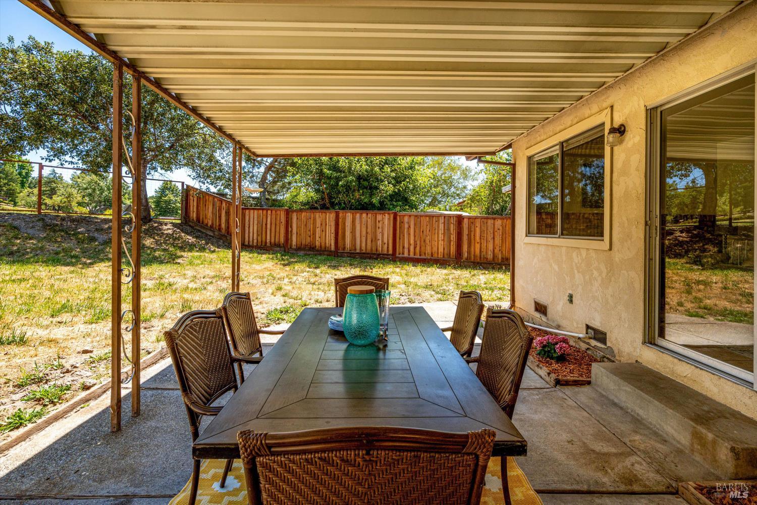 Detail Gallery Image 37 of 57 For 207 May Ct, Sebastopol,  CA 95472 - 4 Beds | 2 Baths