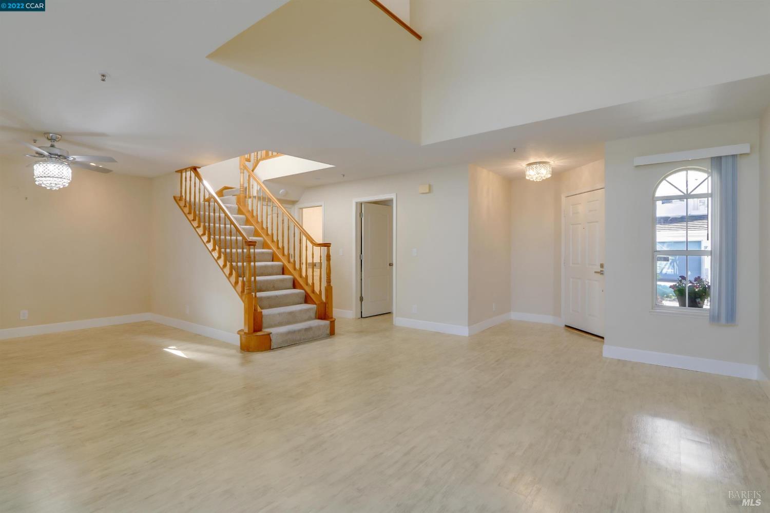 Detail Gallery Image 19 of 39 For 28 Shoal Dr, Vallejo,  CA 94591 - 3 Beds | 2/1 Baths