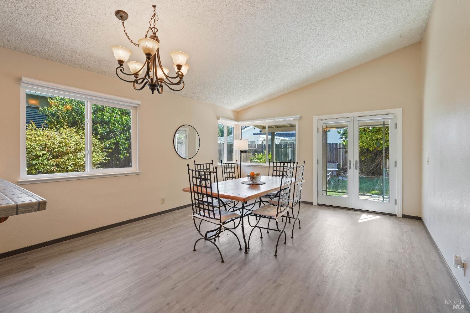 Detail Gallery Image 16 of 46 For 309 Saybrook Ave, Vacaville,  CA 95687 - 4 Beds | 2 Baths