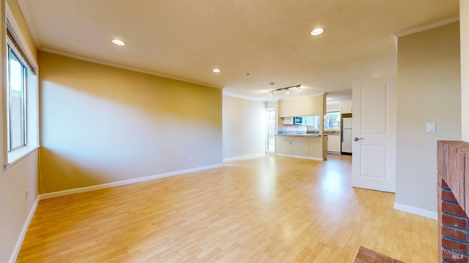 Detail Gallery Image 18 of 56 For 510 Racquet Club Cir, Rohnert Park,  CA 94928 - 3 Beds | 1/1 Baths