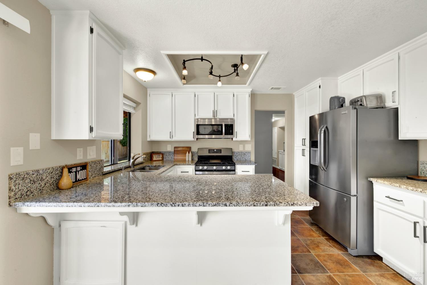 Detail Gallery Image 28 of 65 For 802 Morissette Way, Vacaville,  CA 95687 - 3 Beds | 2 Baths
