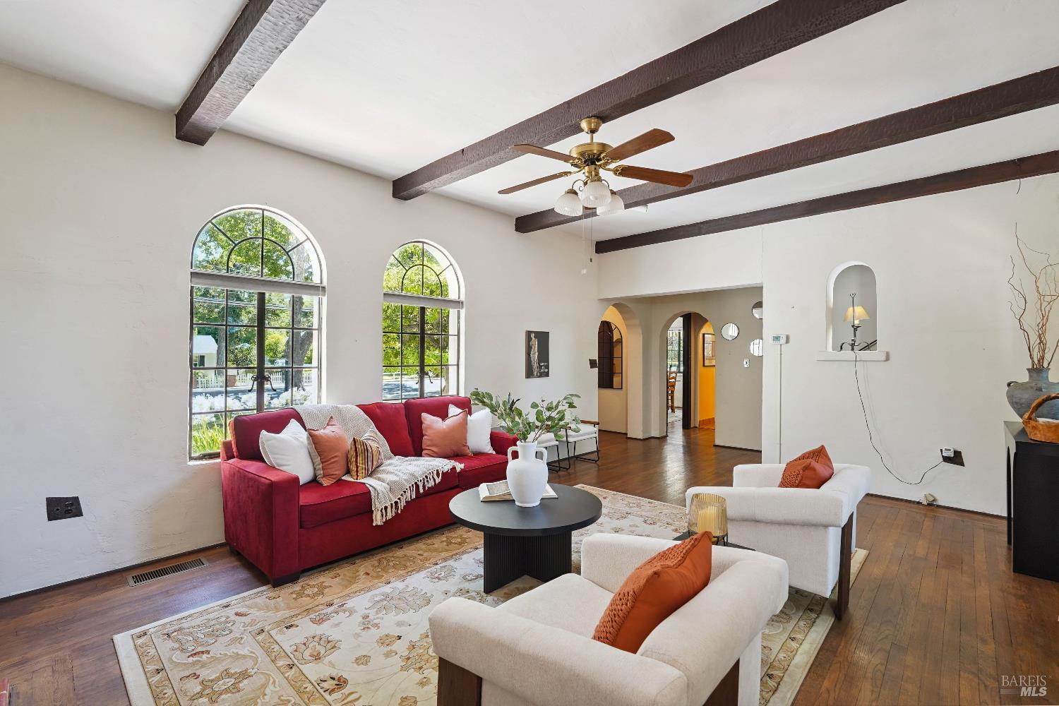 Detail Gallery Image 10 of 84 For 330 Buck Ave, Vacaville,  CA 95688 - 3 Beds | 3 Baths
