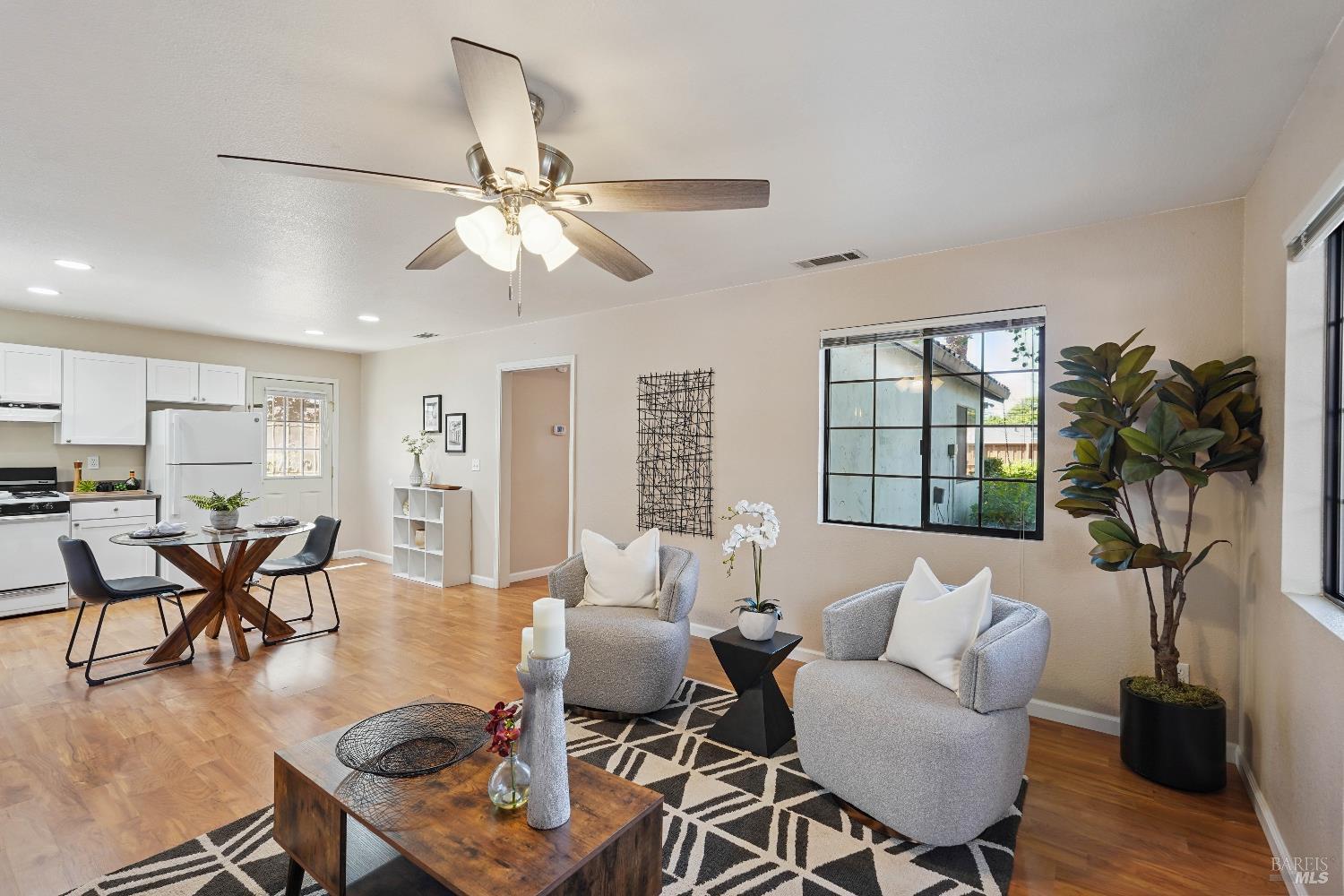 Detail Gallery Image 46 of 84 For 330 Buck Ave, Vacaville,  CA 95688 - 3 Beds | 3 Baths