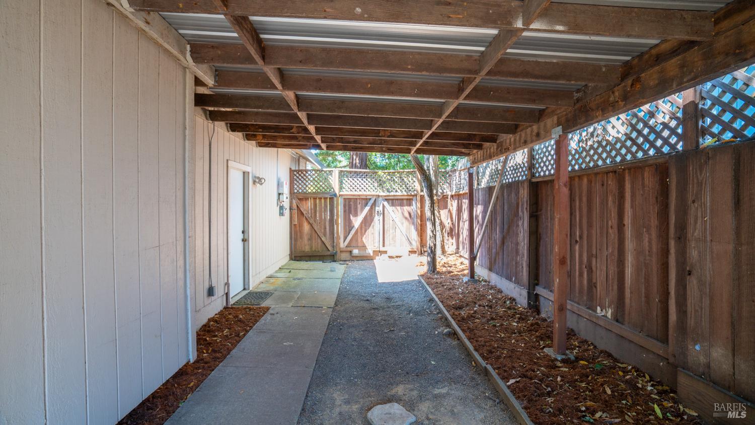 Detail Gallery Image 35 of 43 For 2318 S Hampton Cir, Santa Rosa,  CA 95401 - 4 Beds | 3 Baths