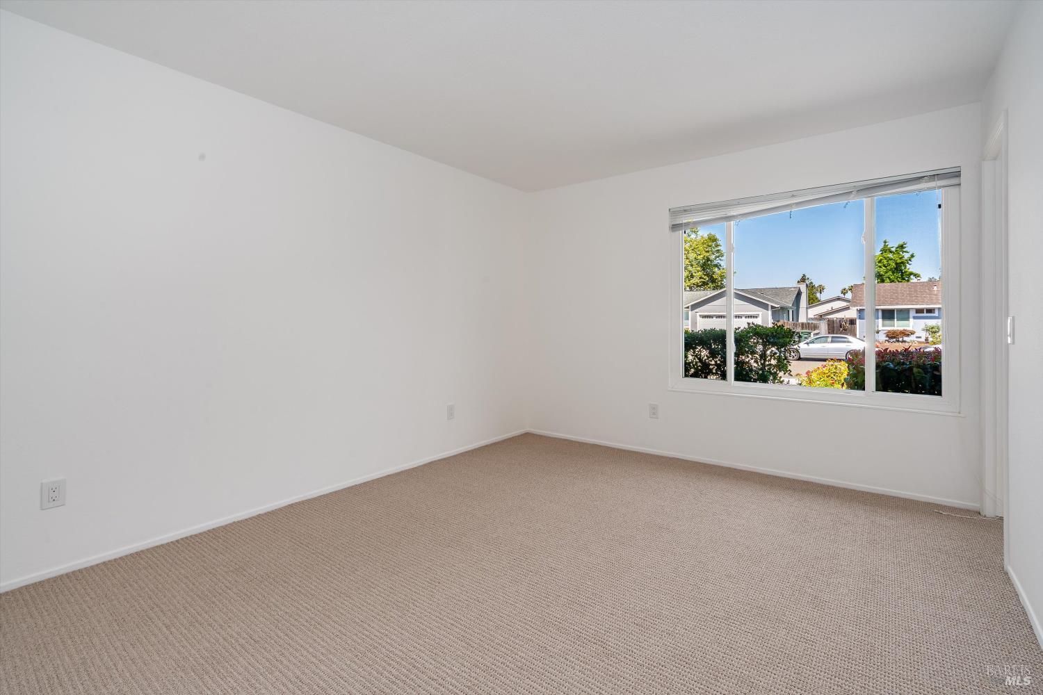 Detail Gallery Image 24 of 40 For 985 Elizabeth Ave, Rohnert Park,  CA 94928 - 3 Beds | 2 Baths