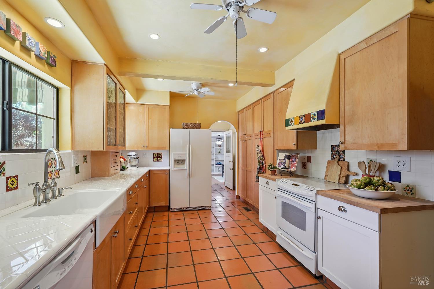 Detail Gallery Image 29 of 84 For 330 Buck Ave, Vacaville,  CA 95688 - 3 Beds | 3 Baths