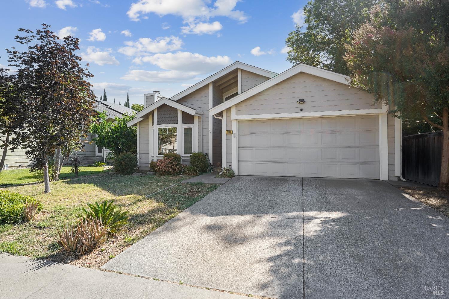 Detail Gallery Image 3 of 46 For 309 Saybrook Ave, Vacaville,  CA 95687 - 4 Beds | 2 Baths