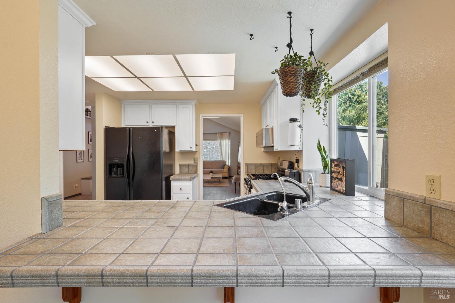 Detail Gallery Image 17 of 46 For 309 Saybrook Ave, Vacaville,  CA 95687 - 4 Beds | 2 Baths