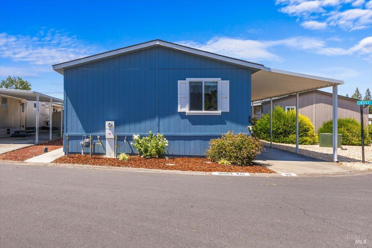 Detail Gallery Image 1 of 10 For 89 Oriole Way, Santa Rosa,  CA 95409 - 3 Beds | 2 Baths