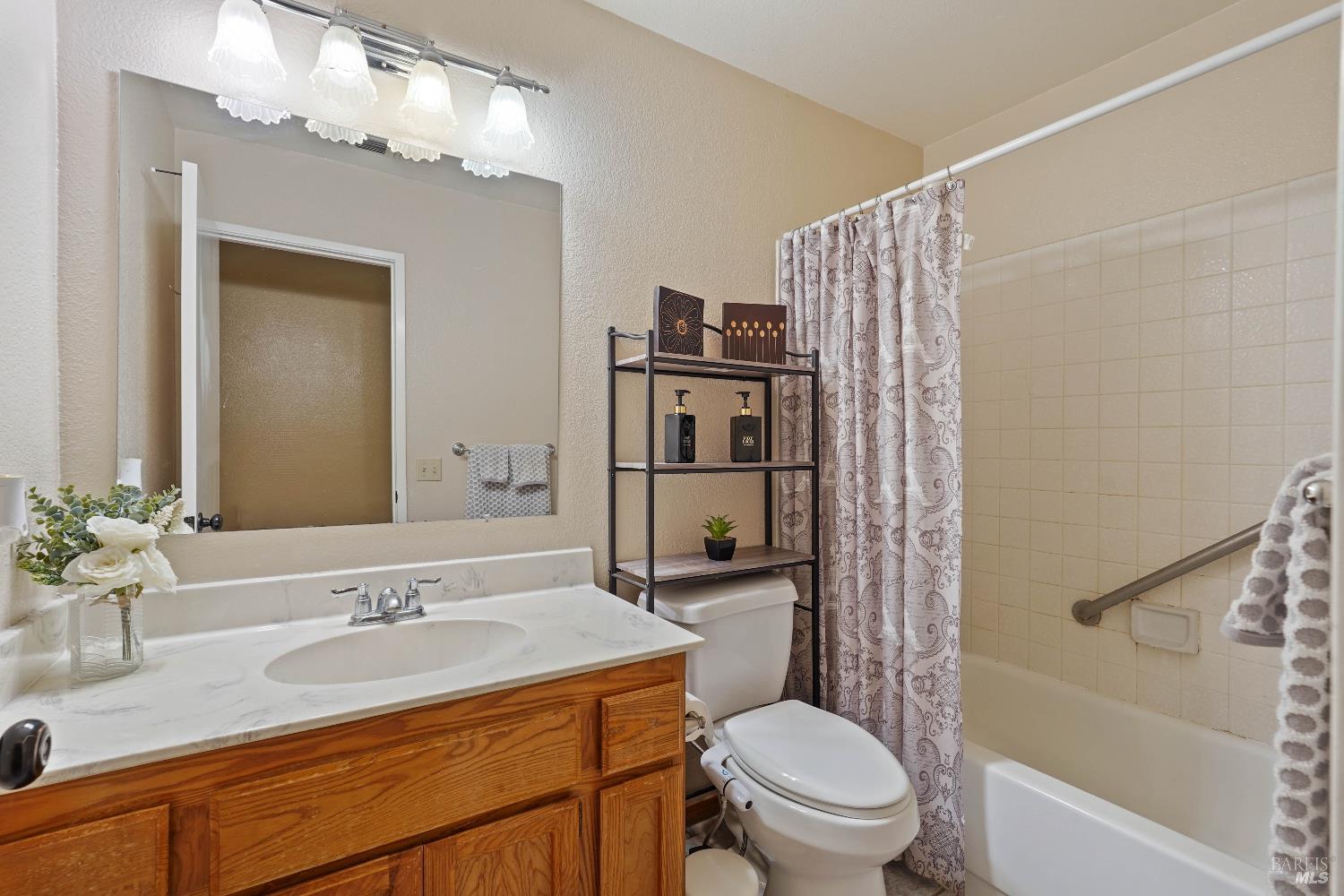 Detail Gallery Image 27 of 46 For 309 Saybrook Ave, Vacaville,  CA 95687 - 4 Beds | 2 Baths