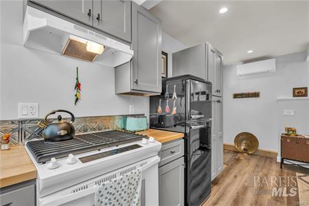 Detail Gallery Image 20 of 26 For 16635 Mountain View Dr, Cobb,  CA 95426 - 3 Beds | 1 Baths