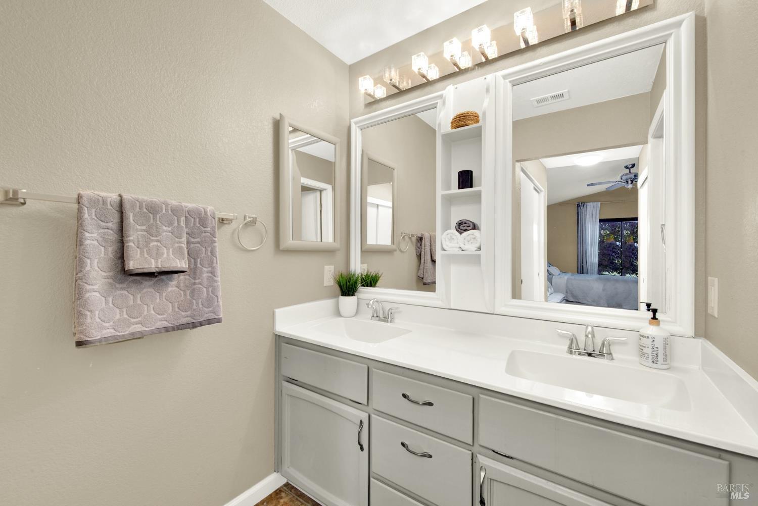 Detail Gallery Image 44 of 65 For 802 Morissette Way, Vacaville,  CA 95687 - 3 Beds | 2 Baths