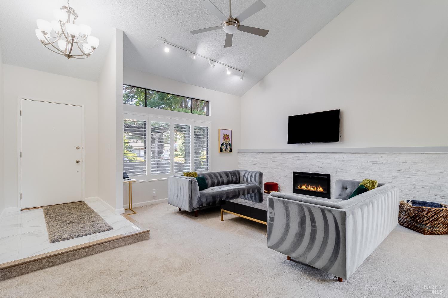 Detail Gallery Image 16 of 76 For 877 Rose Dr, Benicia,  CA 94510 - 4 Beds | 3 Baths