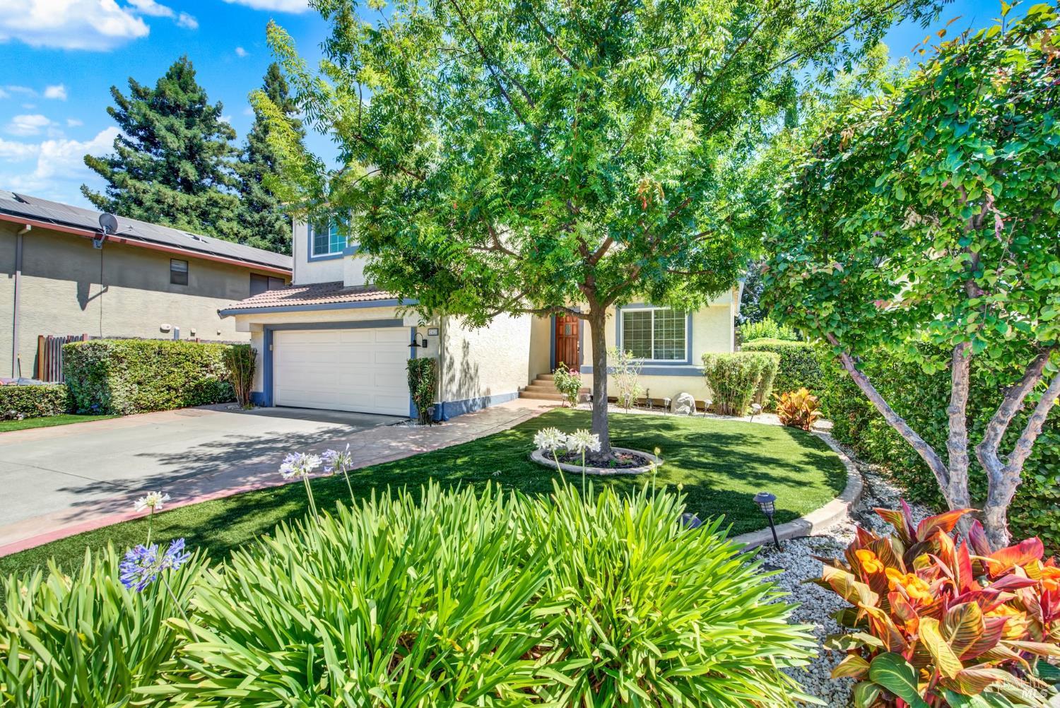 Detail Gallery Image 8 of 93 For 242 Rosita Ct, Vacaville,  CA 95687 - 4 Beds | 2/1 Baths