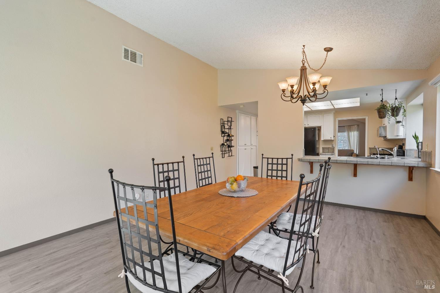 Detail Gallery Image 19 of 46 For 309 Saybrook Ave, Vacaville,  CA 95687 - 4 Beds | 2 Baths