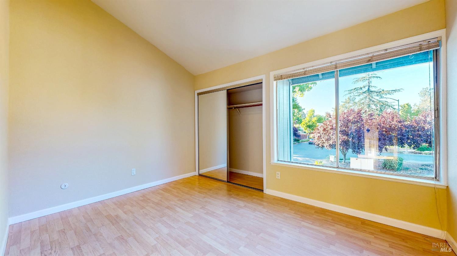 Detail Gallery Image 28 of 56 For 510 Racquet Club Cir, Rohnert Park,  CA 94928 - 3 Beds | 1/1 Baths
