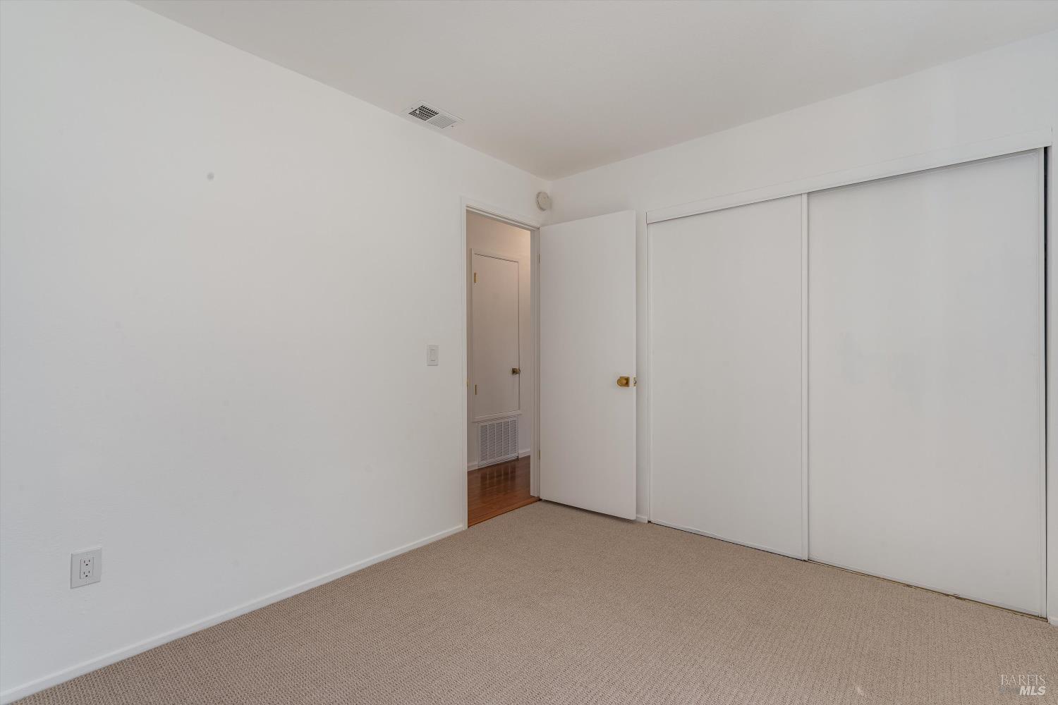 Detail Gallery Image 20 of 40 For 985 Elizabeth Ave, Rohnert Park,  CA 94928 - 3 Beds | 2 Baths