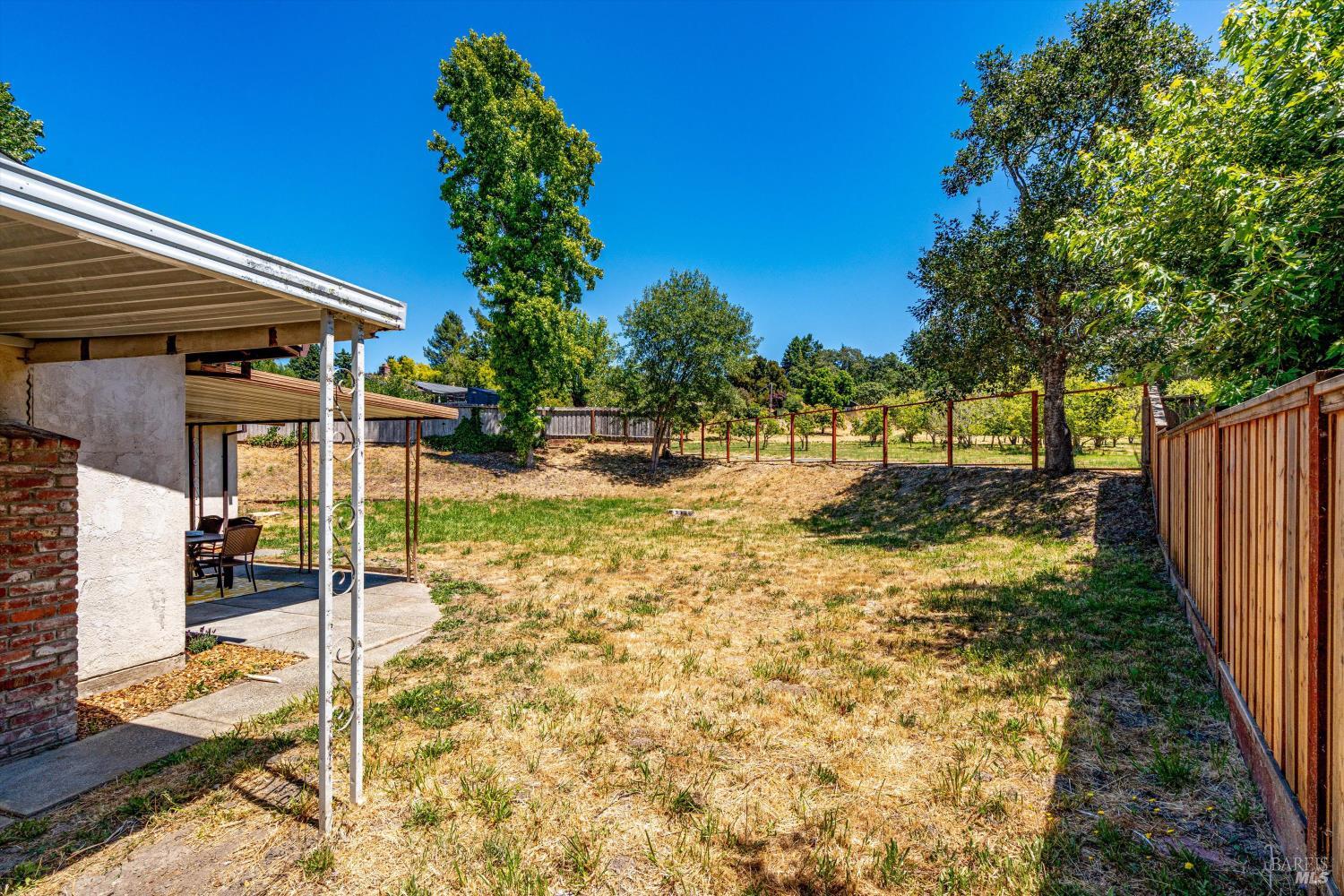 Detail Gallery Image 41 of 57 For 207 May Ct, Sebastopol,  CA 95472 - 4 Beds | 2 Baths