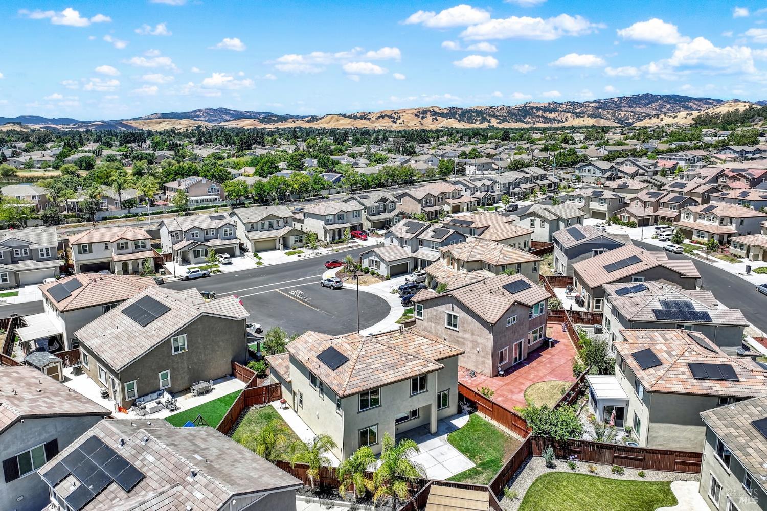 Detail Gallery Image 45 of 55 For 1511 Snowdrop Ct, Fairfield,  CA 94533 - 4 Beds | 2/1 Baths