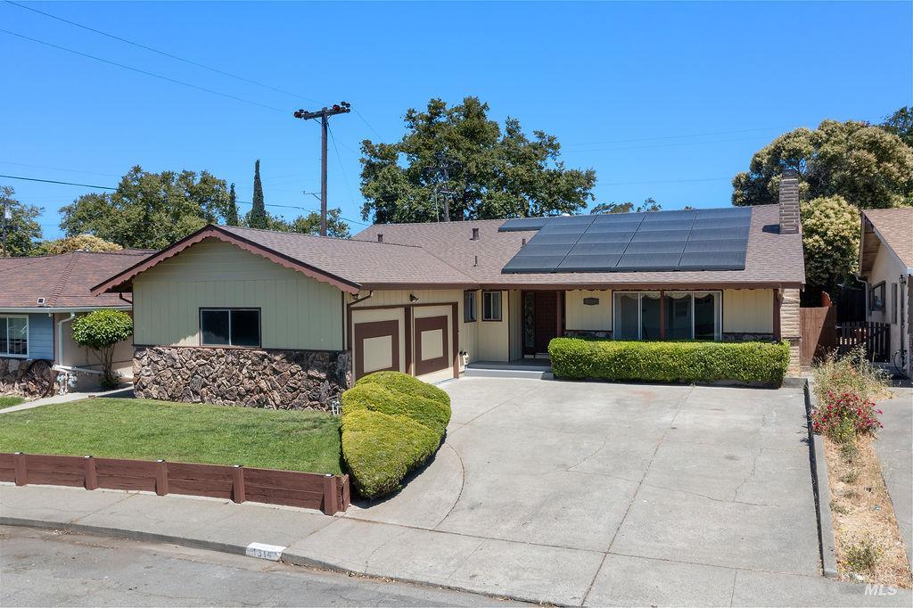 Detail Gallery Image 1 of 44 For 1314 Eastwood St, Vallejo,  CA 94591 - 3 Beds | 2 Baths