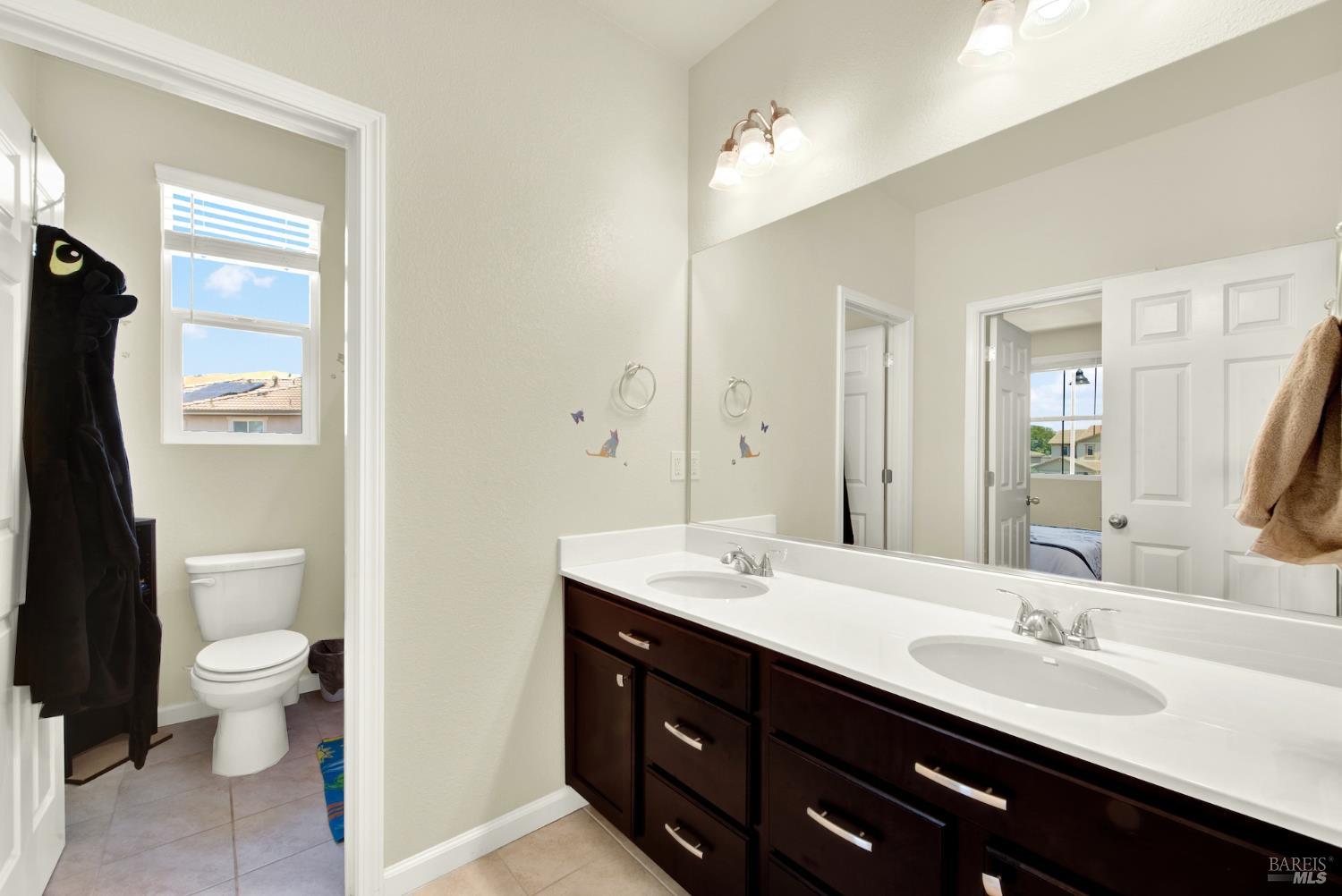 Detail Gallery Image 32 of 55 For 1511 Snowdrop Ct, Fairfield,  CA 94533 - 4 Beds | 2/1 Baths