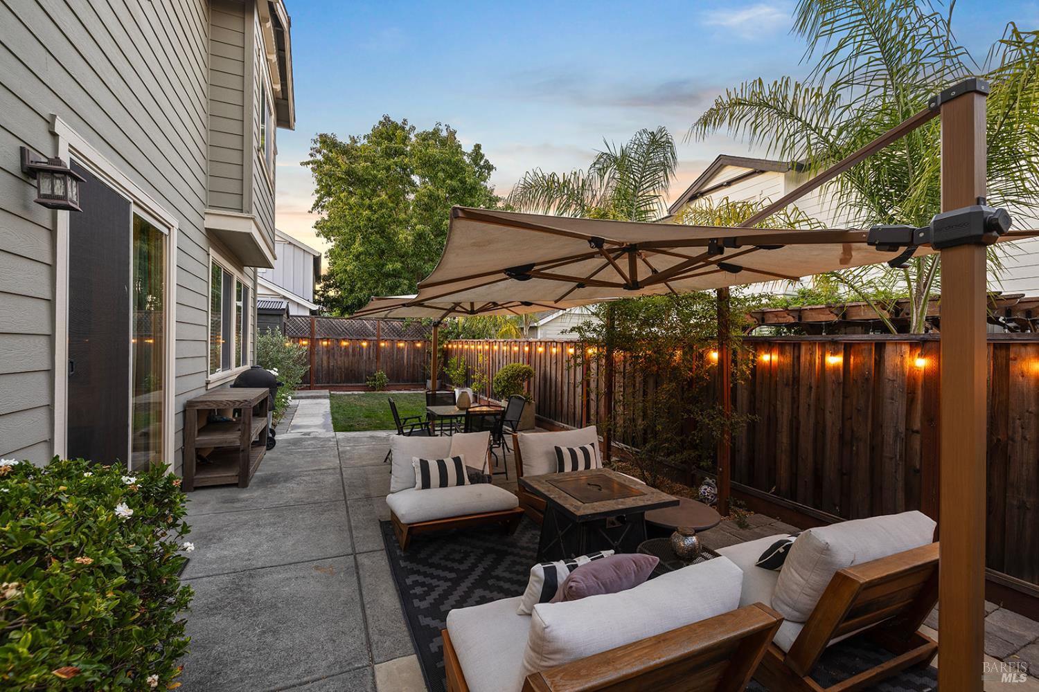 Detail Gallery Image 2 of 74 For 2350 Andre Ln, Santa Rosa,  CA 95403 - 4 Beds | 2/1 Baths
