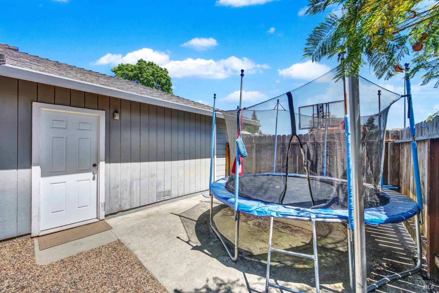 Detail Gallery Image 49 of 65 For 802 Morissette Way, Vacaville,  CA 95687 - 3 Beds | 2 Baths