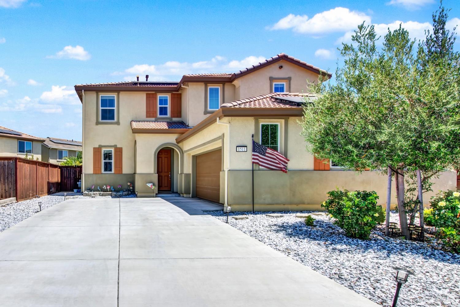 Detail Gallery Image 13 of 55 For 1511 Snowdrop Ct, Fairfield,  CA 94533 - 4 Beds | 2/1 Baths