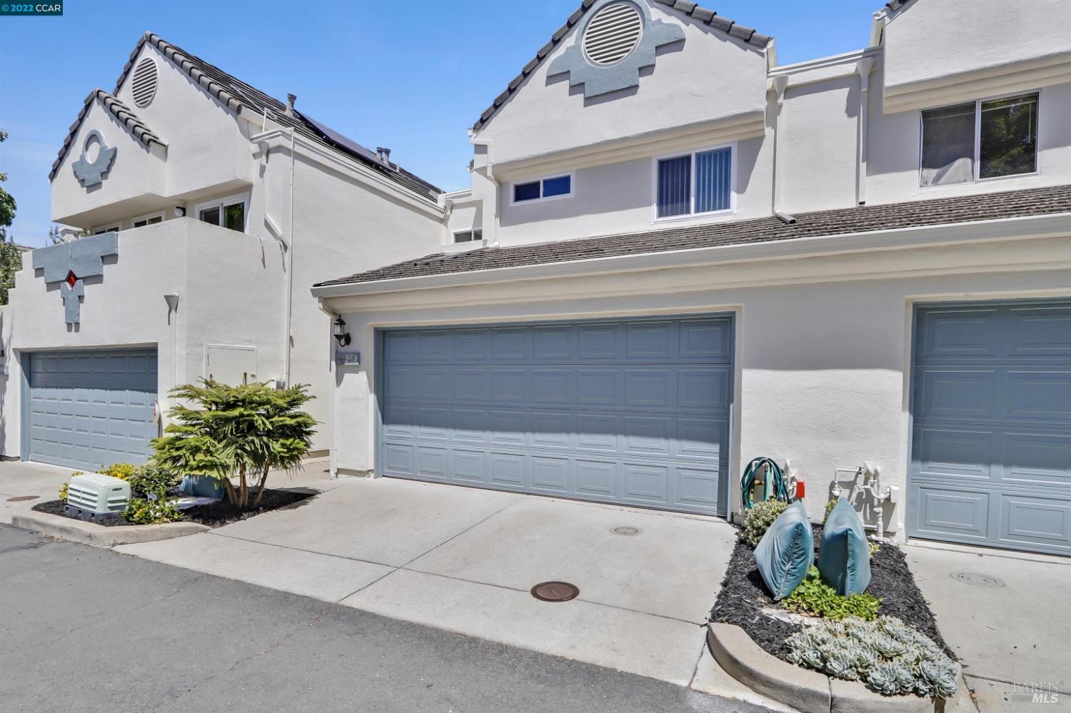 Detail Gallery Image 35 of 39 For 28 Shoal Dr, Vallejo,  CA 94591 - 3 Beds | 2/1 Baths