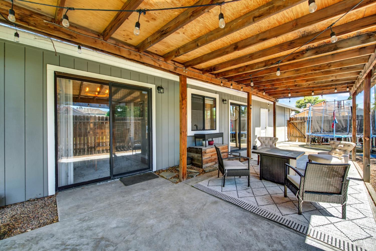 Detail Gallery Image 53 of 65 For 802 Morissette Way, Vacaville,  CA 95687 - 3 Beds | 2 Baths