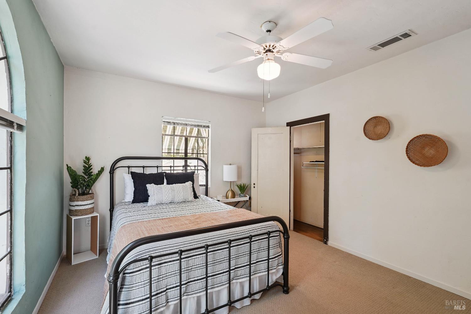 Detail Gallery Image 14 of 84 For 330 Buck Ave, Vacaville,  CA 95688 - 3 Beds | 3 Baths