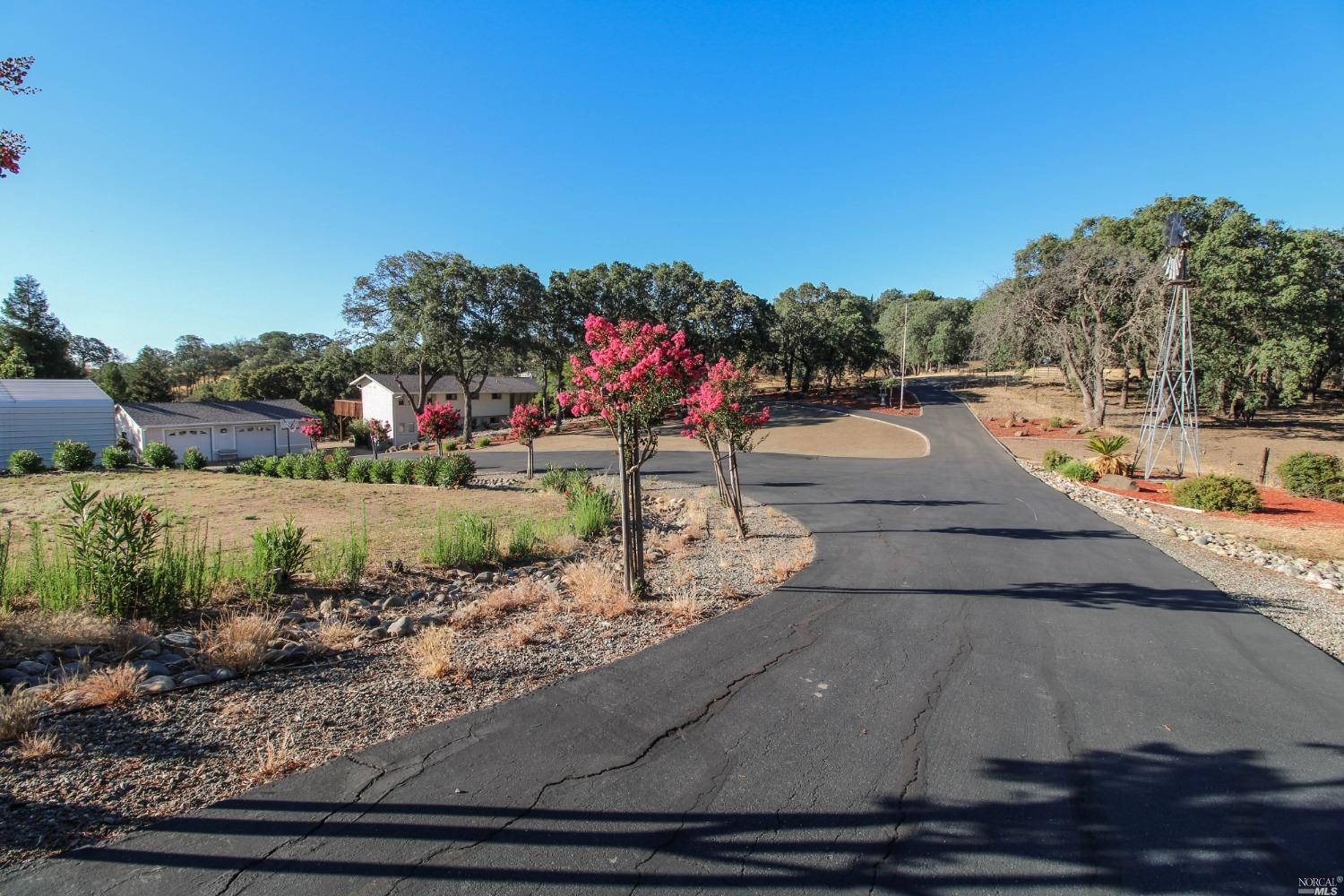 Detail Gallery Image 6 of 94 For 4150 Shelly Ln, Vacaville,  CA 95688 - 6 Beds | 4 Baths