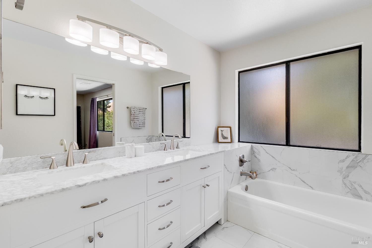 Detail Gallery Image 4 of 76 For 877 Rose Dr, Benicia,  CA 94510 - 4 Beds | 3 Baths
