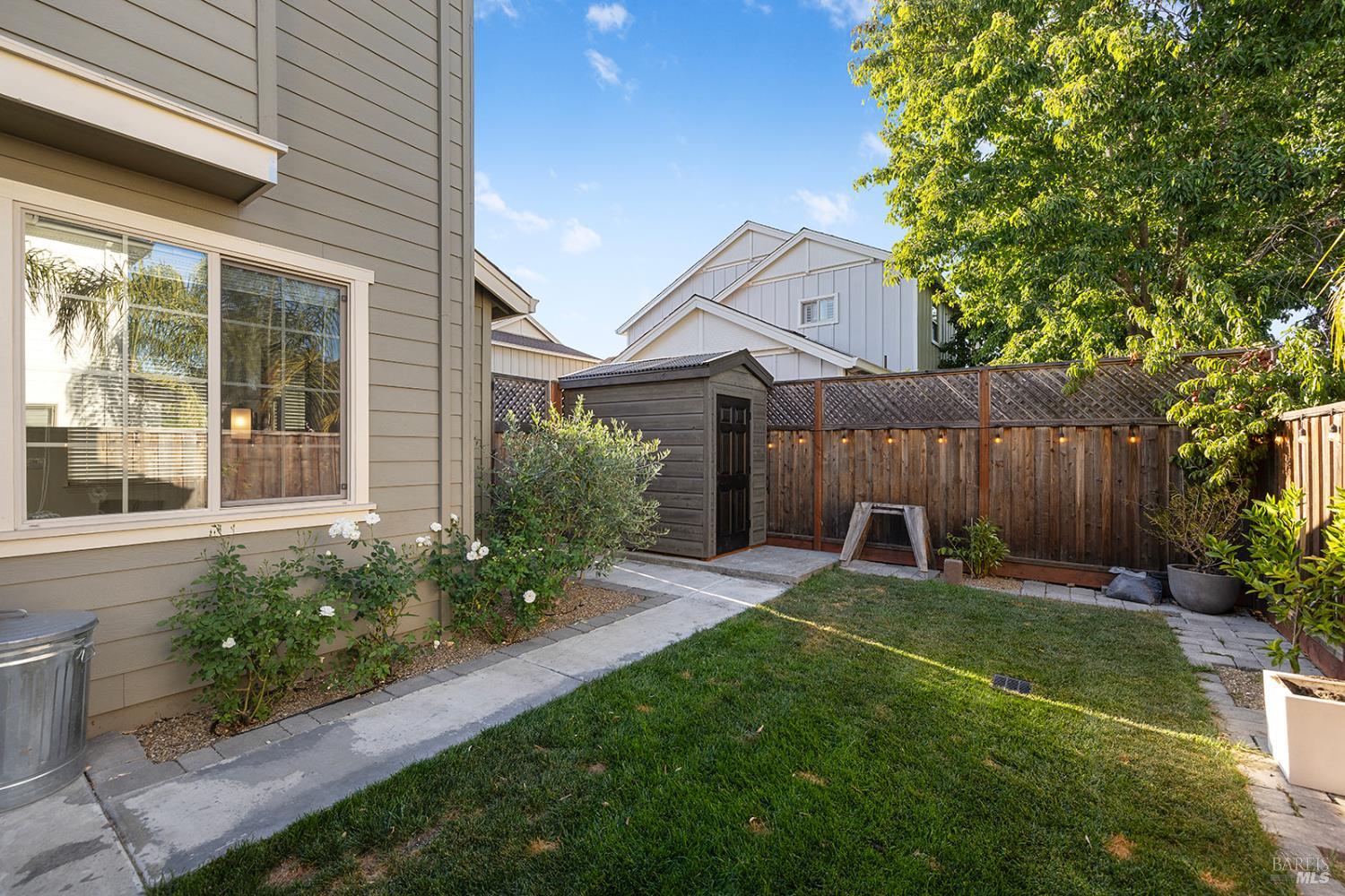 Detail Gallery Image 43 of 74 For 2350 Andre Ln, Santa Rosa,  CA 95403 - 4 Beds | 2/1 Baths