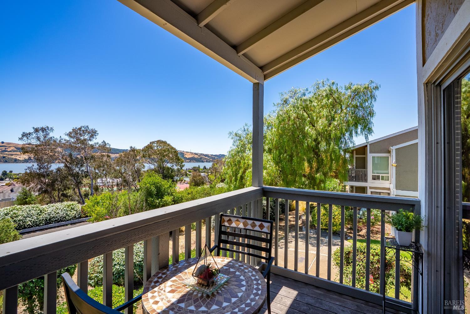 Detail Gallery Image 2 of 43 For 900 Southampton Rd #86,  Benicia,  CA 94510 - 1 Beds | 1 Baths
