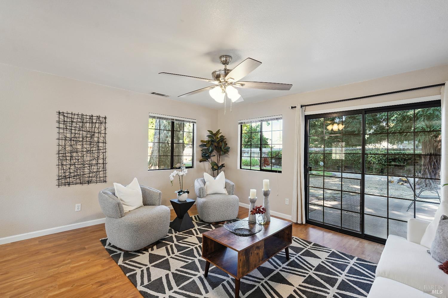 Detail Gallery Image 44 of 84 For 330 Buck Ave, Vacaville,  CA 95688 - 3 Beds | 3 Baths