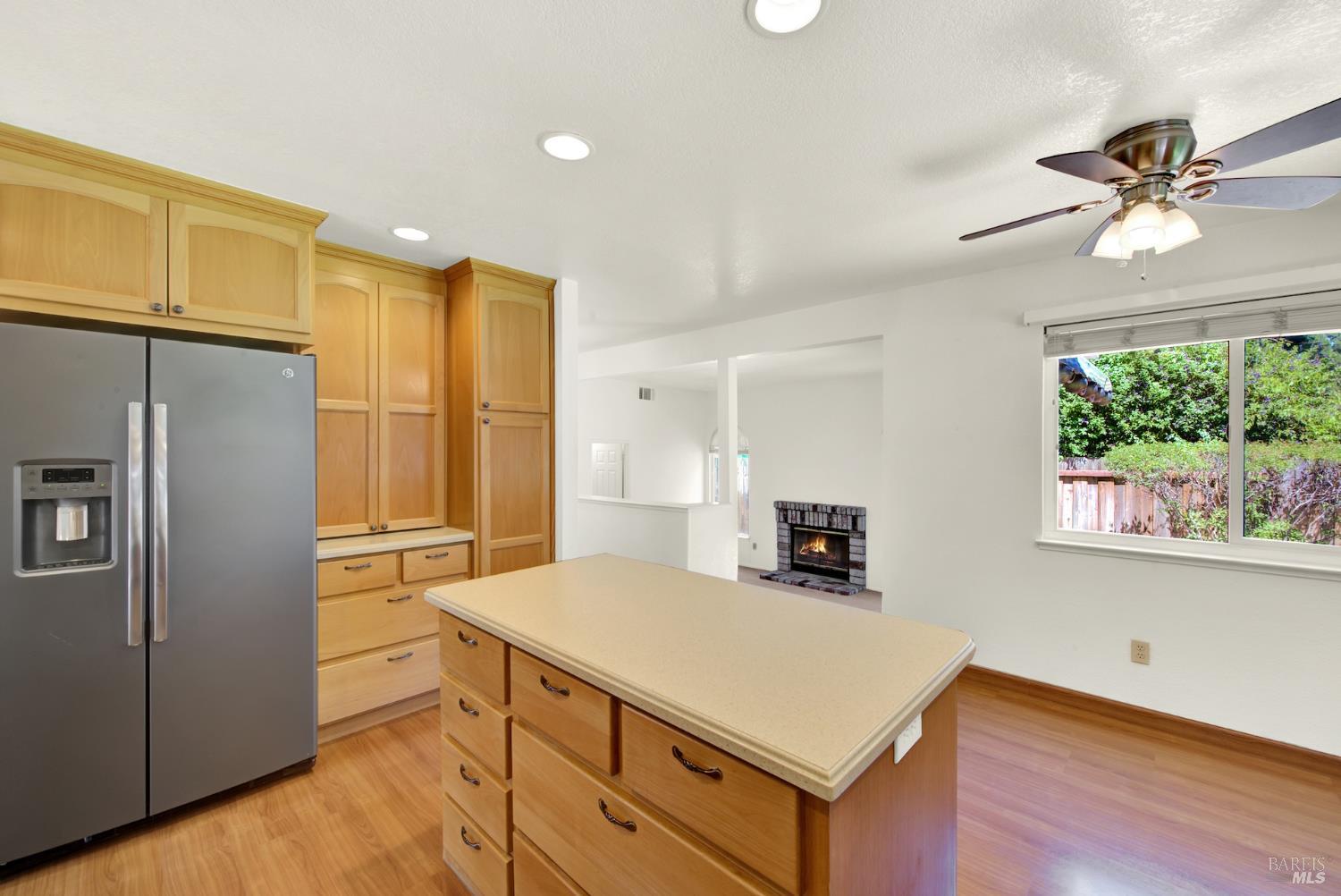 Detail Gallery Image 34 of 93 For 242 Rosita Ct, Vacaville,  CA 95687 - 4 Beds | 2/1 Baths