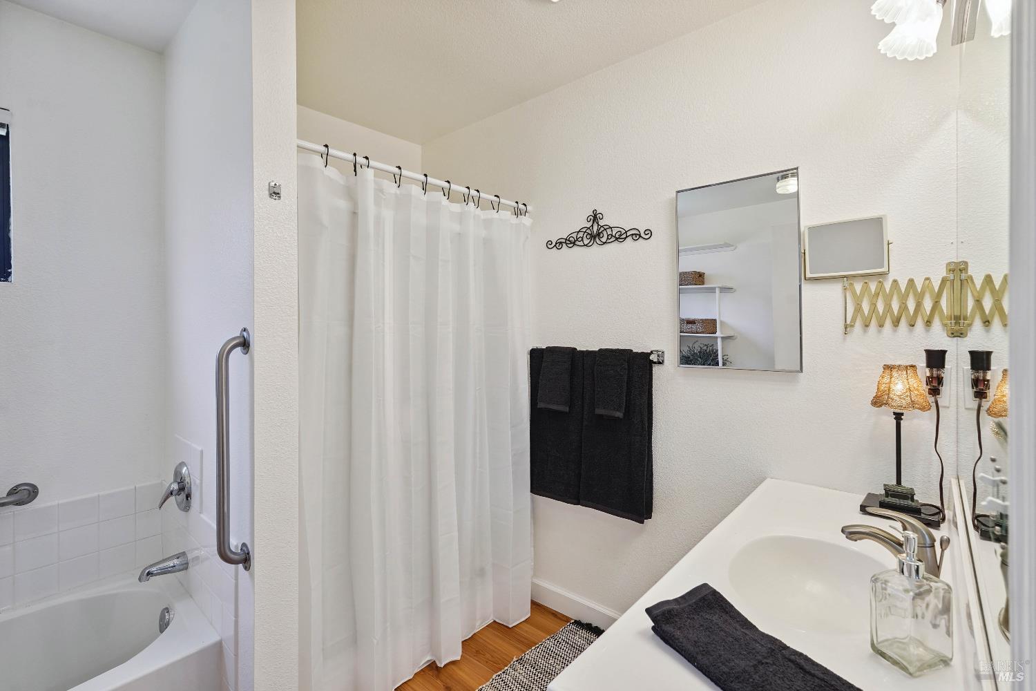 Detail Gallery Image 49 of 84 For 330 Buck Ave, Vacaville,  CA 95688 - 3 Beds | 3 Baths