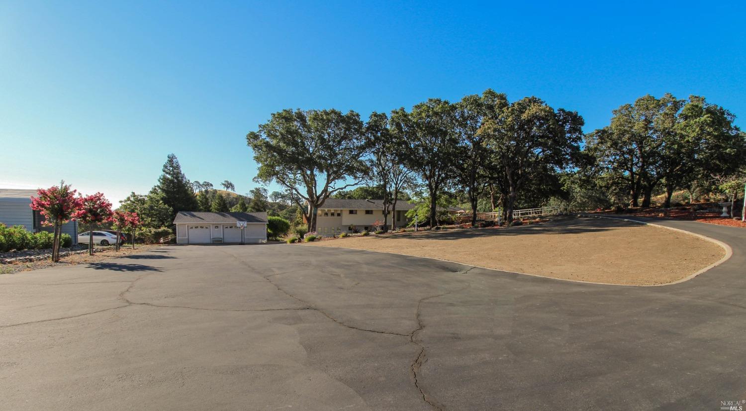 Detail Gallery Image 1 of 94 For 4150 Shelly Ln, Vacaville,  CA 95688 - 6 Beds | 4 Baths