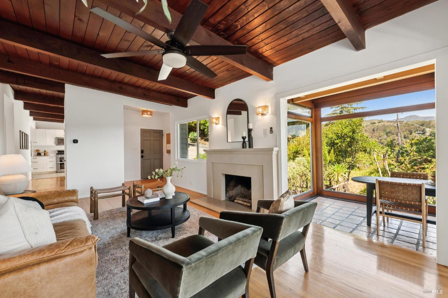 Detail Gallery Image 1 of 35 For 715 Alta Vista Rd, Mill Valley,  CA 94941 - 2 Beds | 1 Baths