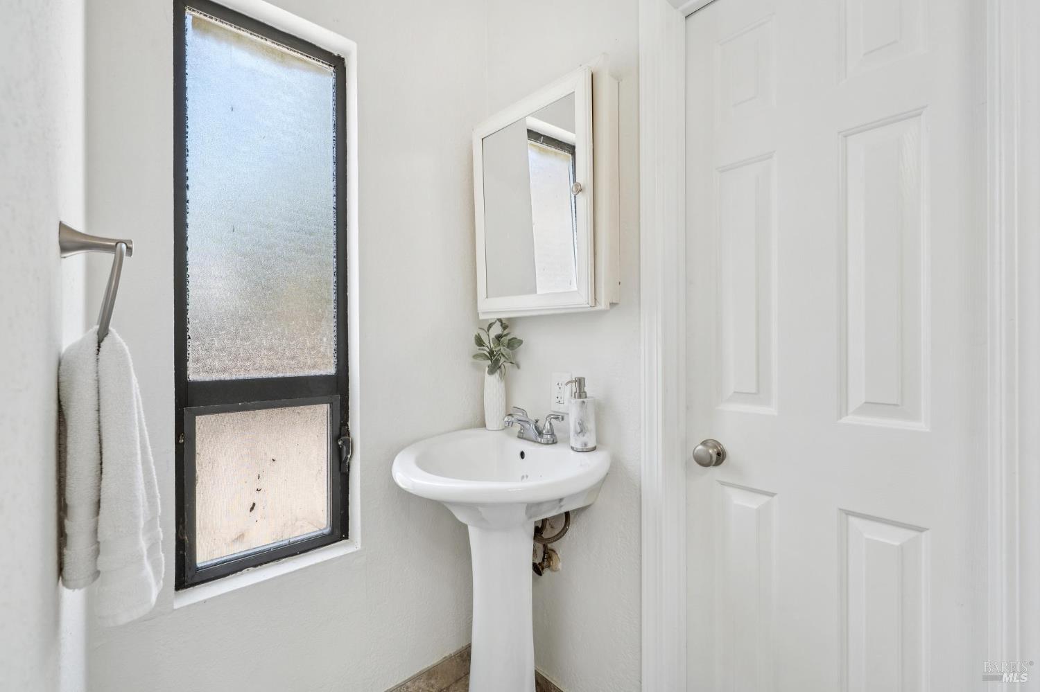 Detail Gallery Image 22 of 31 For 126 Los Altos Pl, American Canyon,  CA 94503 - 4 Beds | 3 Baths