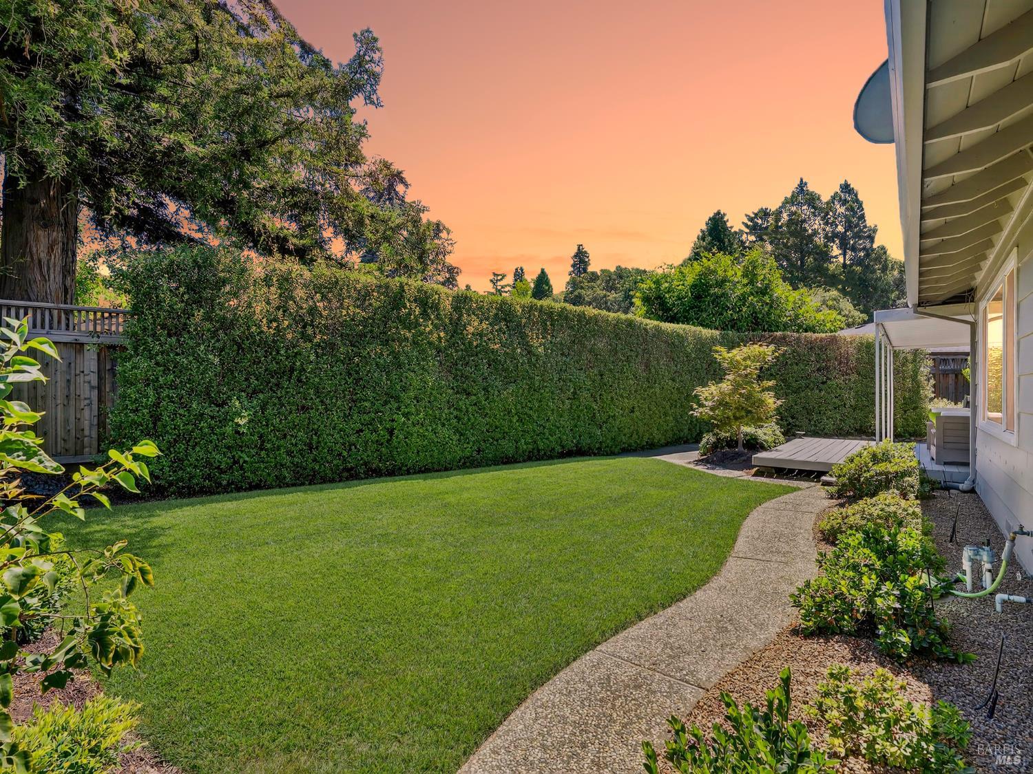 Detail Gallery Image 37 of 50 For 1215 Moss Rock Ct, Santa Rosa,  CA 95404 - 3 Beds | 2 Baths