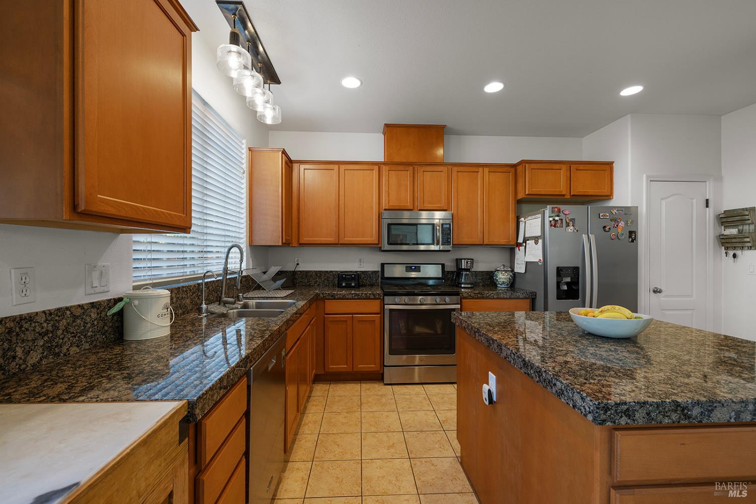 Detail Gallery Image 9 of 74 For 2350 Andre Ln, Santa Rosa,  CA 95403 - 4 Beds | 2/1 Baths