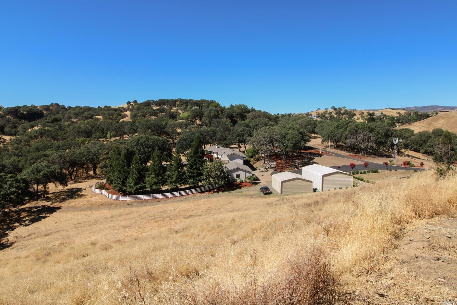 Detail Gallery Image 3 of 94 For 4150 Shelly Ln, Vacaville,  CA 95688 - 6 Beds | 4 Baths